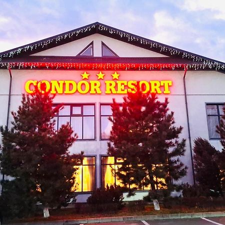 Condor Resort Dulcesti Exterior photo